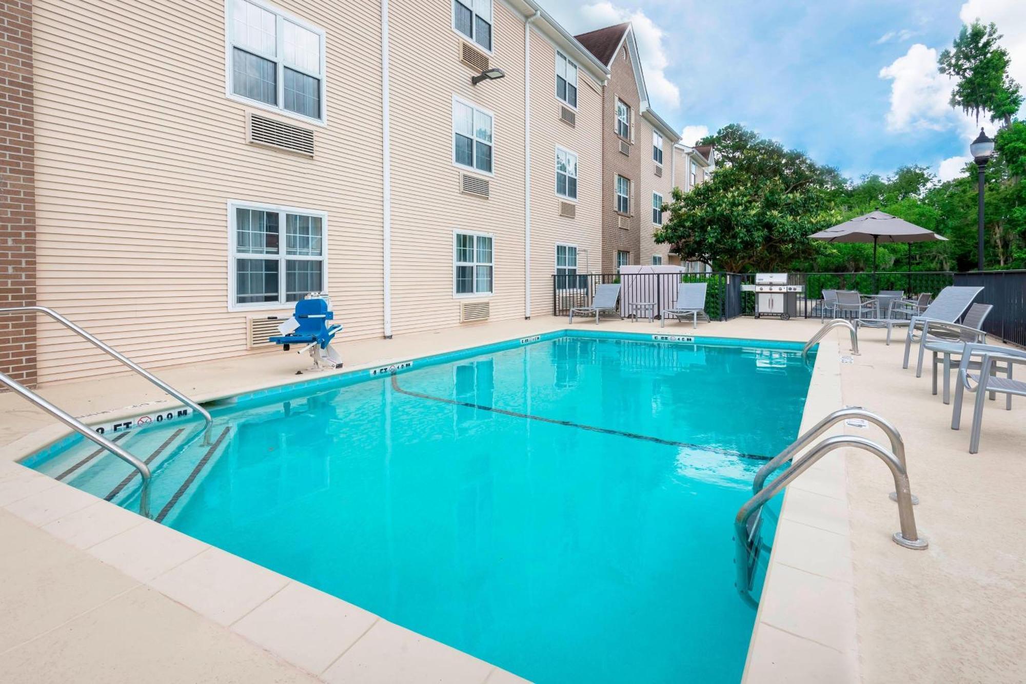 Towneplace Suites Savannah Midtown Exterior photo