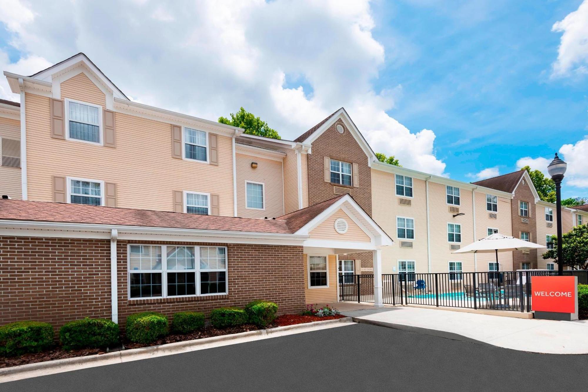Towneplace Suites Savannah Midtown Exterior photo