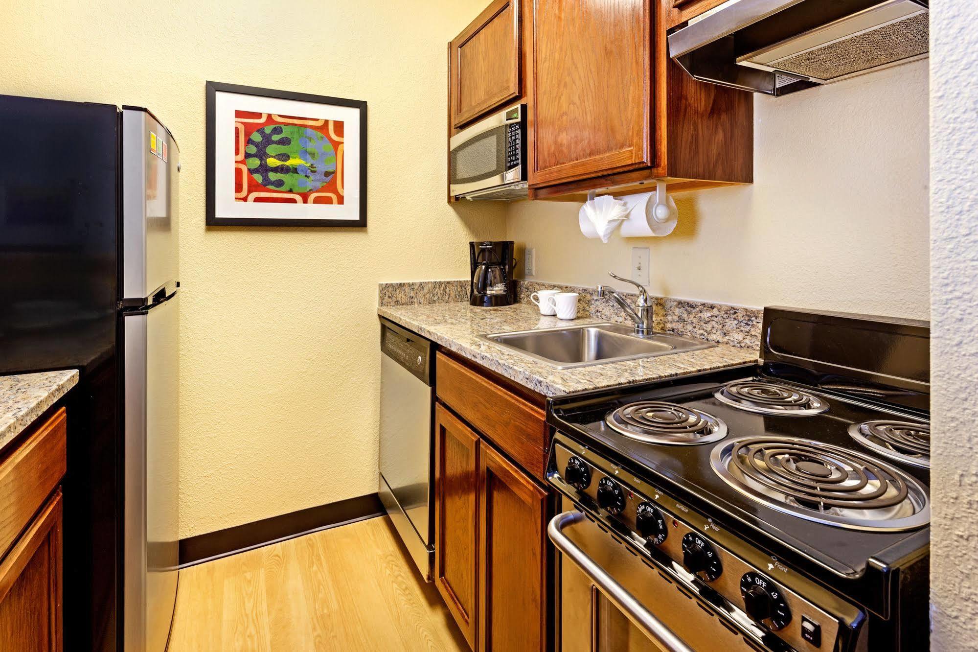 Towneplace Suites Savannah Midtown Exterior photo